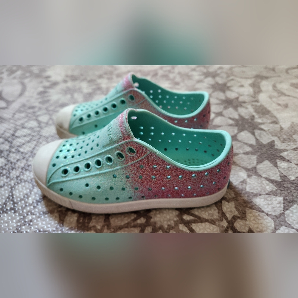 Native Kids Aqua and Pink Shoes - Size 9T